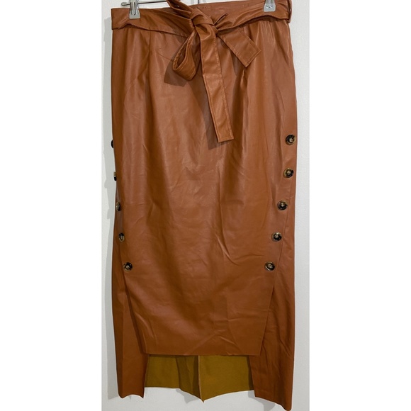 Faux Leather Asymmetrical Skirt - Picture 9 of 10